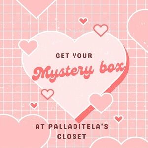 Palladitela’s Mystery box: a box full of Fashion treasures.